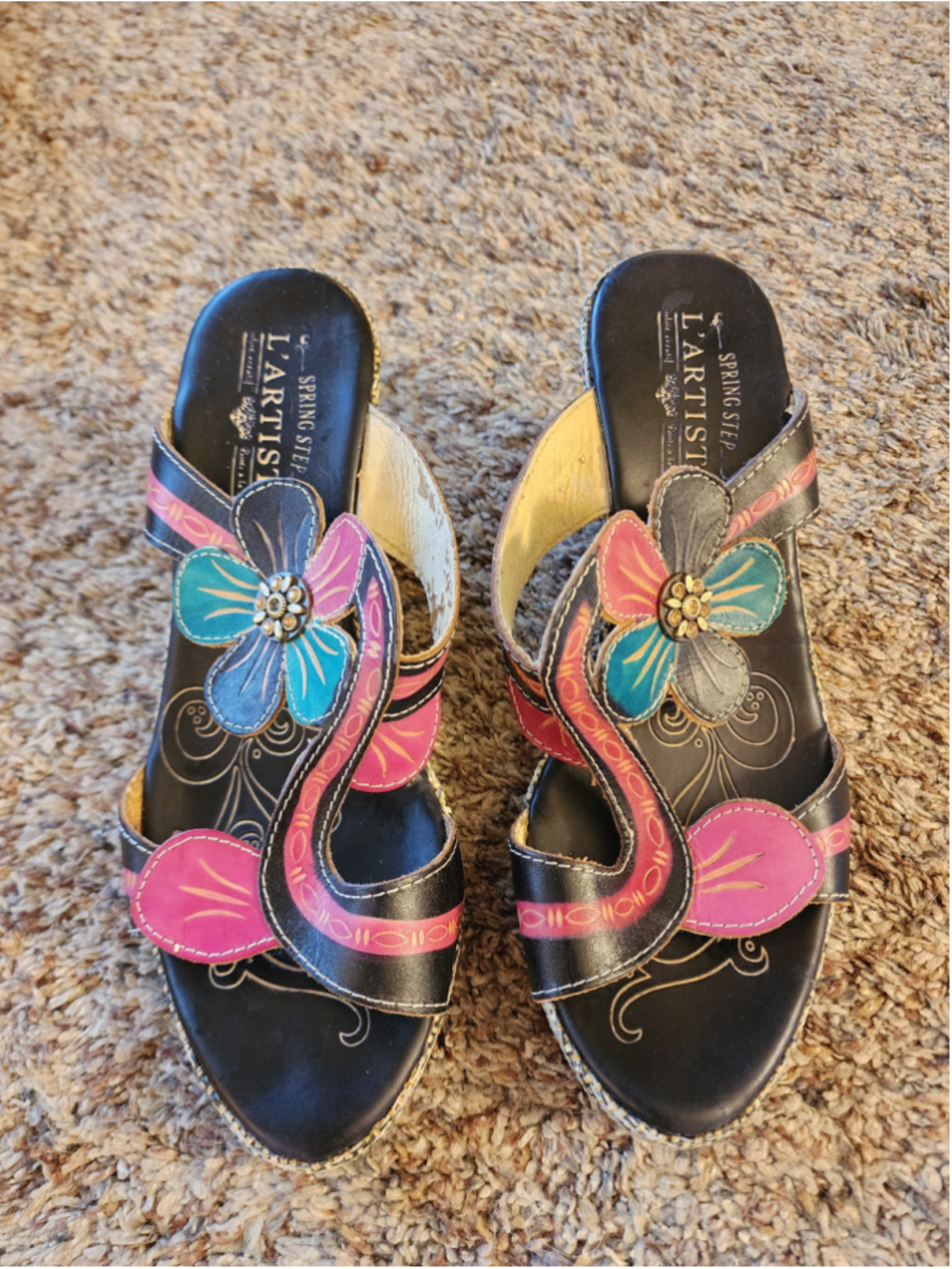L'Artiste Spring Step Largo Floral Wedge Sandals Black Multi Size 39 8.5